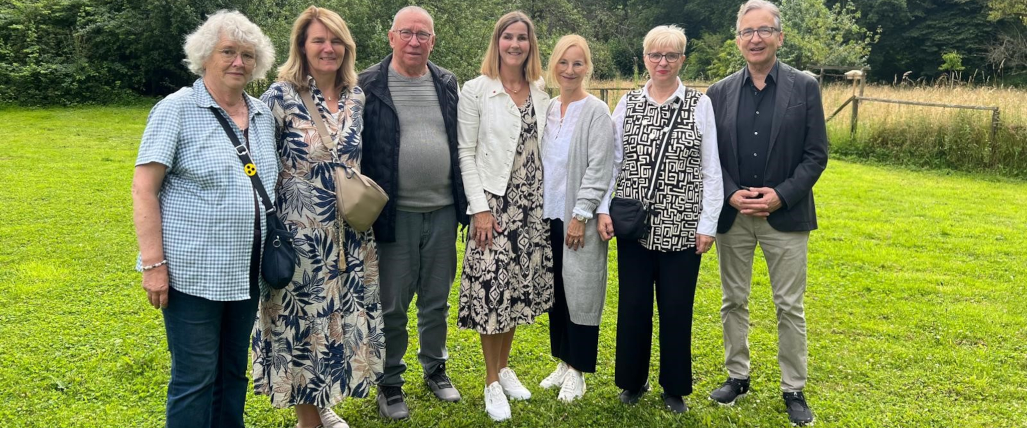 Das Team der PRO RETINA Sprechstunde an der Augenklinik des UKB: Gertrud Pies, Ursula Nölle, Paul Böffgen, Daniela Brohlburg, Anne Hamann, Helene Kelly und Prof. Frank Holz, Direktor der Augenklinik des UKB.